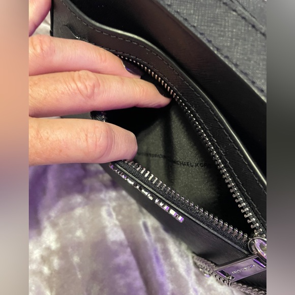 MICHAEL KORS Jet Set Large East West Zip Chain Black Crossbody Bag - Picture 3 of 9